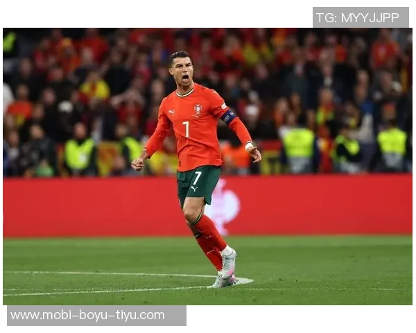 过年欢乐夜摩根感叹精彩时刻C罗再展绝技倒钩进球引热议 过年欢乐夜摩根感叹精彩时刻C罗再展绝技倒钩进球引热议