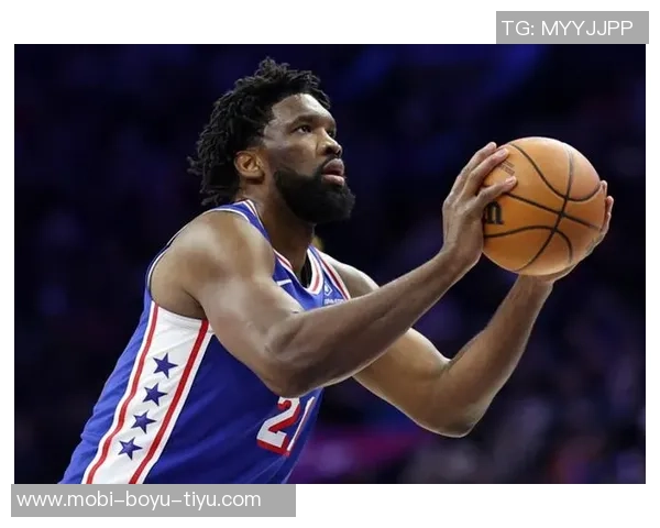 恩比德半场表现抢眼11中7砍下15分5板2助助球队首节领先 恩比德半场表现抢眼11中7砍下15分5板2助助球队首节领先